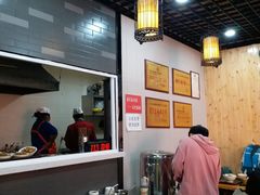 -秦云老太婆摊摊面(金色年华店)