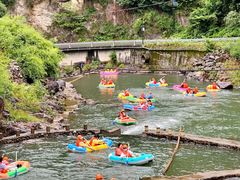 -安吉龙王山峡谷漂流