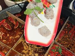 -城墙拐拐火锅(三峡广场黑金冠店)