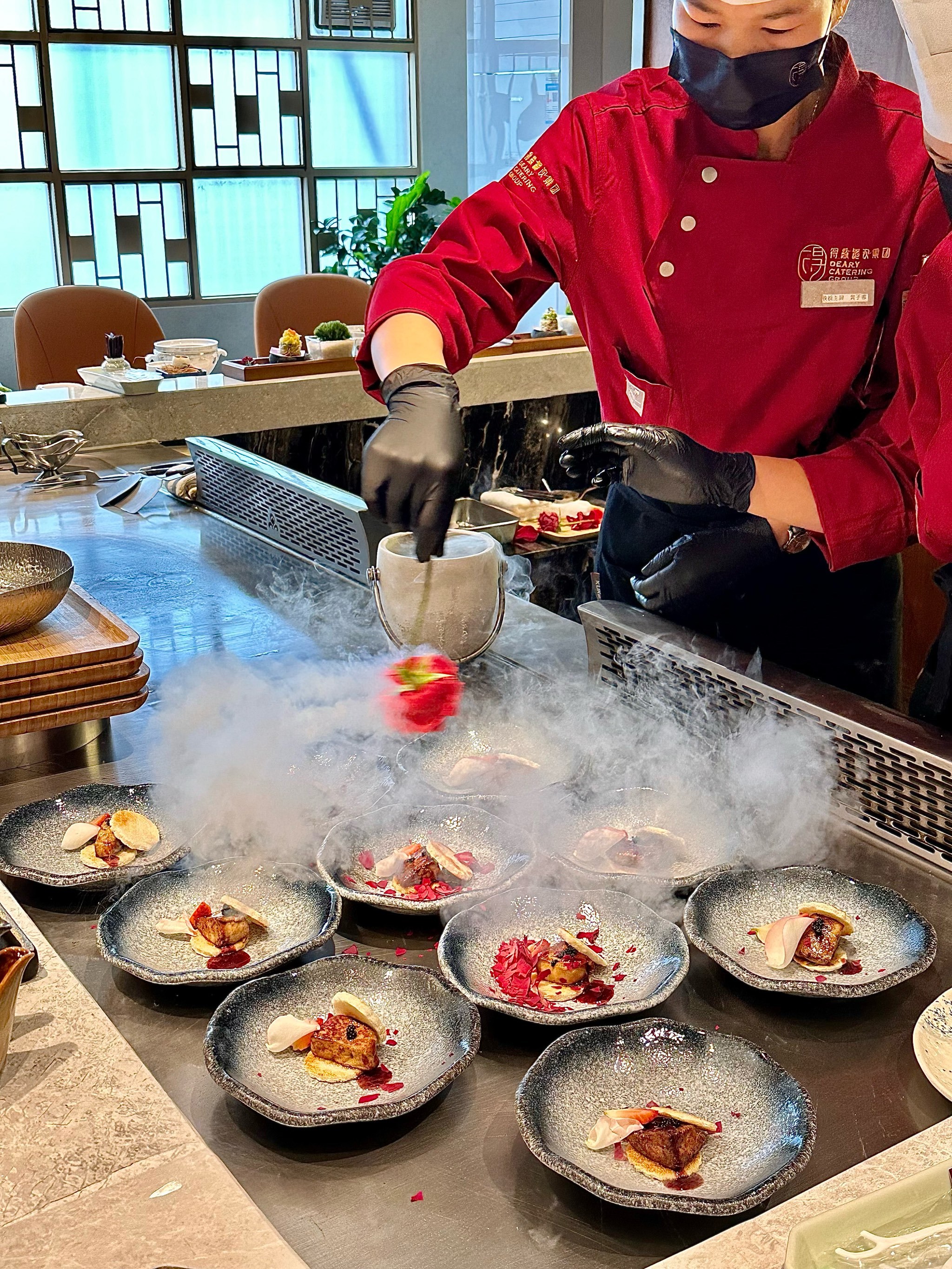 刺身?有液氮表演?拍照很好看