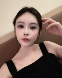 -红馆妆造(中央大街店)