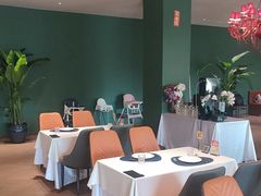 -圣彼得堡观江俄餐厅(中央大街黑金冠店)