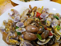 -岛中岛·海鲜大排档·万宁老字号(东澳店)