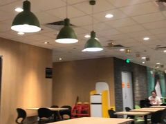 大堂-麦当劳(三亚凤凰机场店)