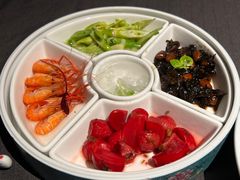 -肆月河豚·新淮扬菜·烤鸭(中关村店)