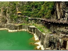 -汉中石门栈道景区