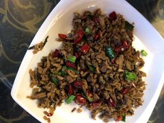 -老唐三下锅 ·张家界地标美食(溪布街店)