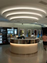 -PE SALON
