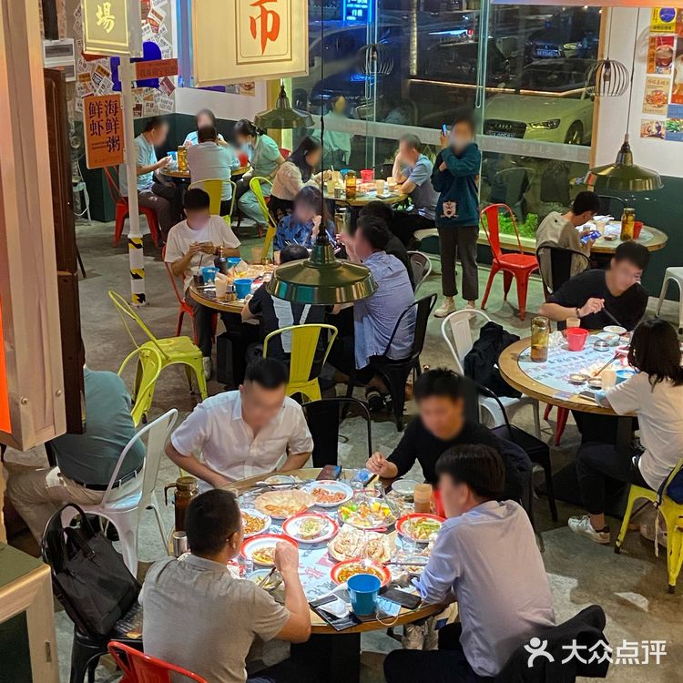 南宁|这里的捞汁三文鱼真的巨赞!![胜利]
