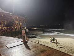 -FINNS Beach Club