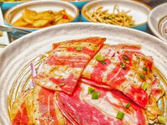 -明洞阿姨·韩式酱蟹烤肉·创意料理(三元桥店)