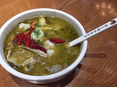 -渝是乎川渝小炒(新世界百货望京店)