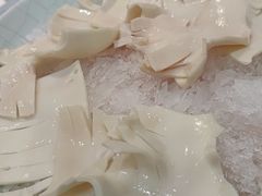 屠场黄喉-沸炉重庆老火锅(军事博物馆店)