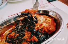 Cheese Meat Sauce Baked Squid Ink Noodles