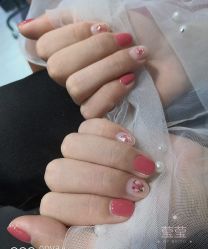 -苏彩·皮肤管理美甲美睫