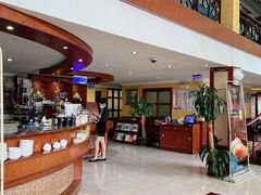 -OLD TREE老树咖啡·西餐厅(台山人工湖店)