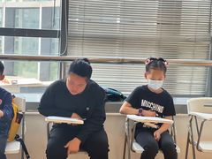 -蓝话筒·少儿成人演讲口才·主持朗诵·戏剧表演(大华第一坊店)