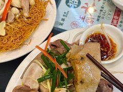 -禄粥·广府味·煲仔粥·宵夜·明档现做(江南西店)