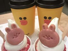 -LINE FRIENDS Garosu-gil Flagship Store