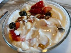 野莓核桃蜂蜜希腊酸奶-the rug 飞毯 (朝阳公园店)