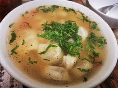 -努拉洪鸡蛋面馆