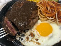 -汤姆家的牛排意面披萨(新城市广场店)