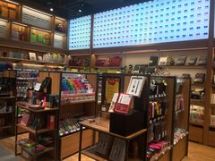 -百新书局(尚悦湾店)