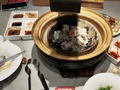 -山焱·炭火自助烤肉(周浦万达店)