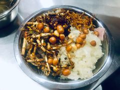 贞丰糯米饭-晓芬叉烧圆子粉