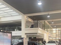 -上海星瀚奔驰4S店(红柳路店)