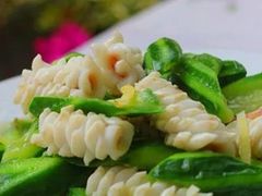 丝瓜炒鲜鱿-源海渔村·现捞海鲜(大角湾店)