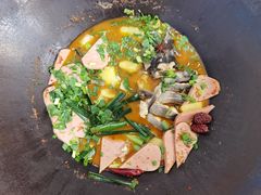 -老刘生态大鱼坊铁锅炖鱼(赛马场店)