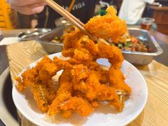 吮指咸蛋黄椒盐蛙-鸿顺老铁锅美蛙鱼府(解放碑店)
