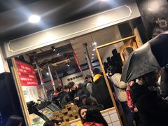 等位区-么肆烤肉·中式自助·烤肉大排档(街道口季佳PAI店)