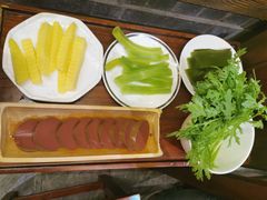 -沸炉重庆老火锅(军事博物馆店)