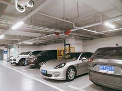 -BFC外滩金融中心停车场