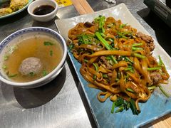 干炒牛河-潮界(虹桥新天地店)