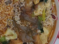 -锅神麻辣烫
