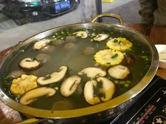 -牛一煲美食(江高店)