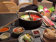 -三出山火锅(南京万象天地店)