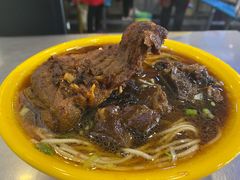 爆鱼小排面-包顺兴面馆(长乐路店)
