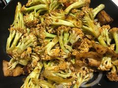 -东来菜馆•手抓海鲜家常菜•海鲜锅贴(鸽子窝店)