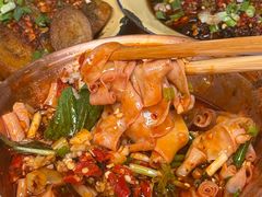 -拈签一笑黄牛肉辣卤串串