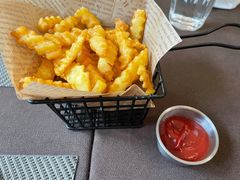 -悦享绿山墙西餐厅