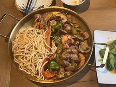 -臻鲜燕海鲜融合餐厅(金陵style店)