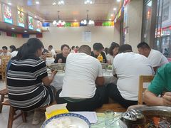 -乡土特色.冷锅鱼.牦牛肉汤锅