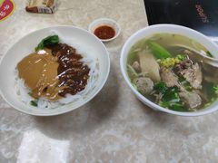 -华威达牛庄(黄埔大道西店)