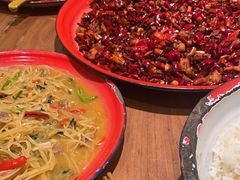-先启半步颠小酒馆(白麓里店)
