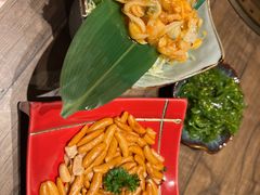 -肉魁屋·烧肉·烧鸟·酒场(高新店)