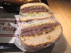 -The Habit Burger Grill 哈比特汉堡(复兴soho店)